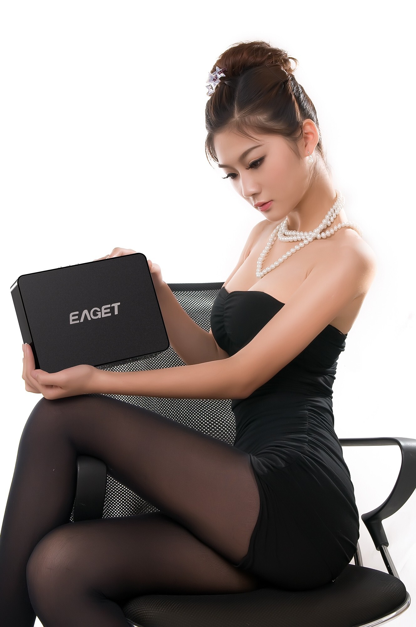 Sexy index boosted by attractive endorsement products of temperament beauty black silk